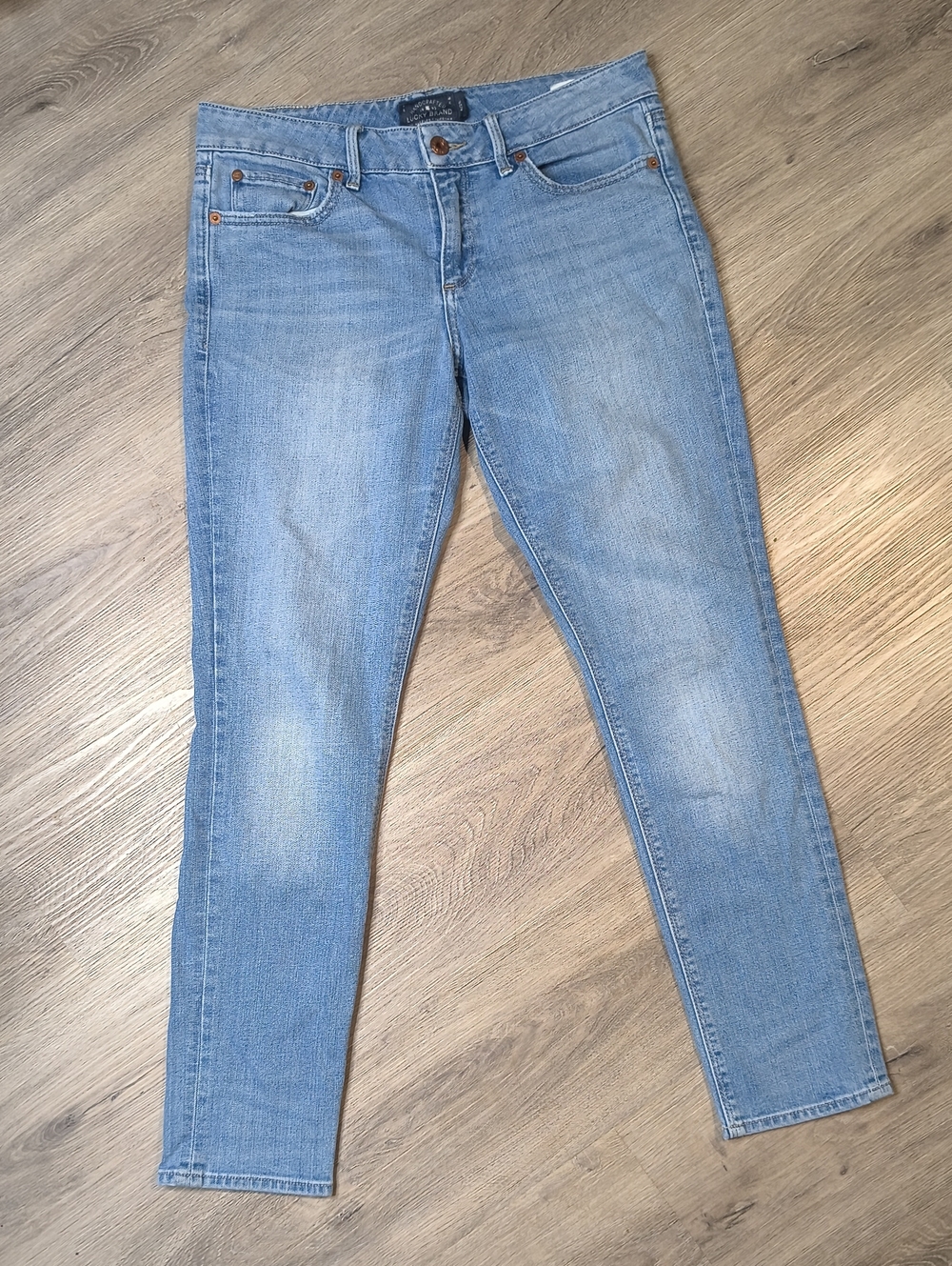 S1232 Lolita Skinny Fit Lucky Brand Women's Light Wash Size 6 Jeans